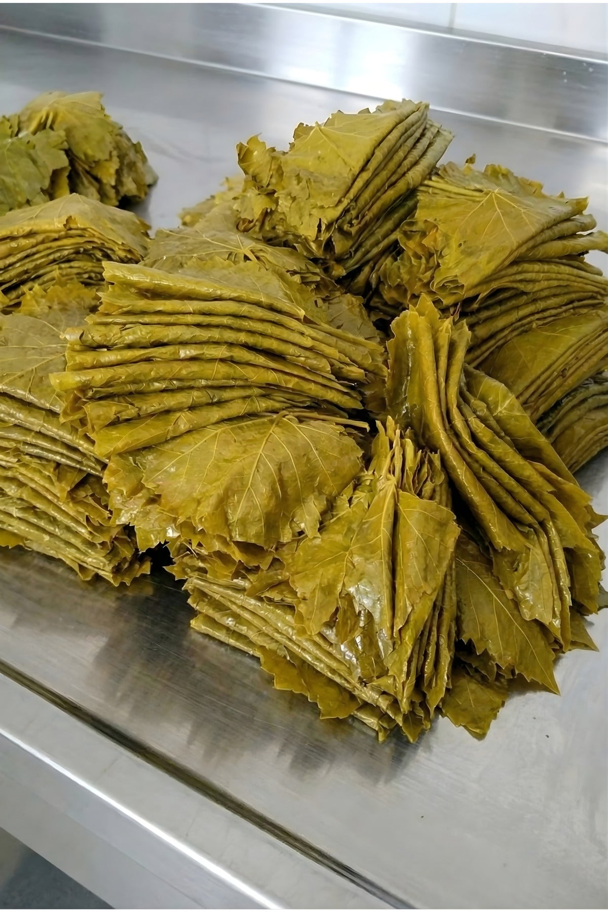 Tokat Erbaa Salamura Asma Yaprağı 2500g – İnce Damar, İpeksi, Sarmalık Premium Kalite Yaprak